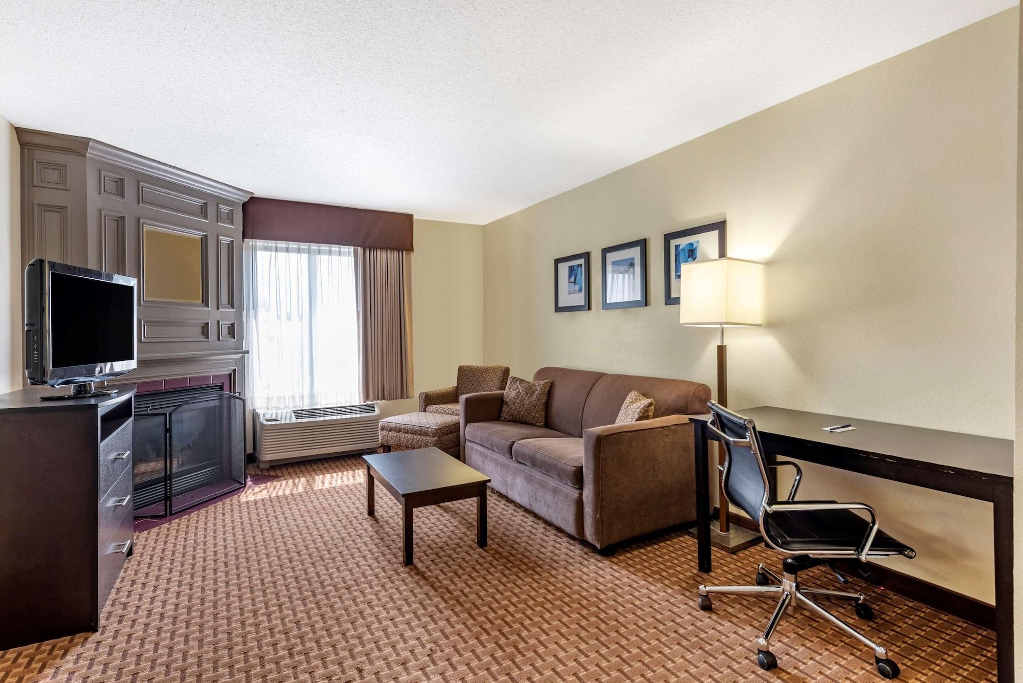 Comfort Inn & Suites Warsaw Near Us-30 Esterno foto
