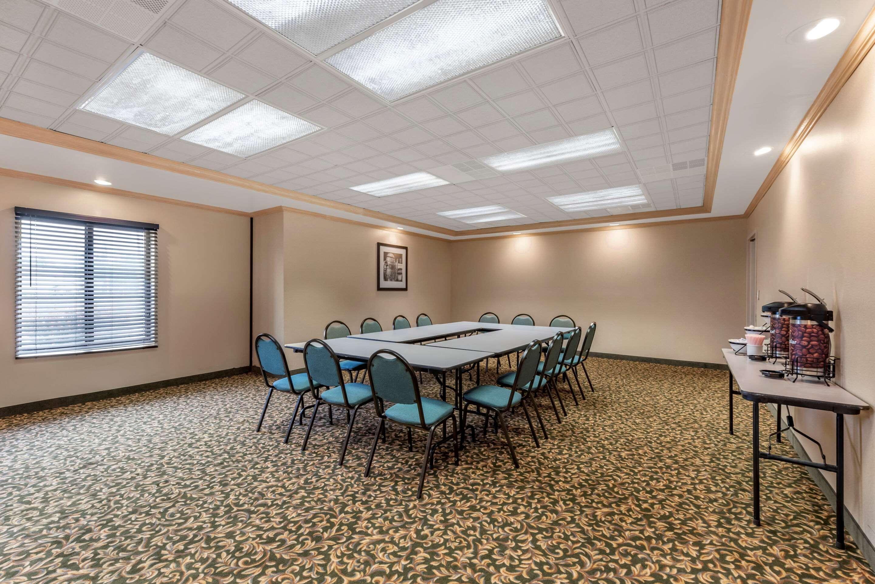 Comfort Inn & Suites Warsaw Near Us-30 Esterno foto
